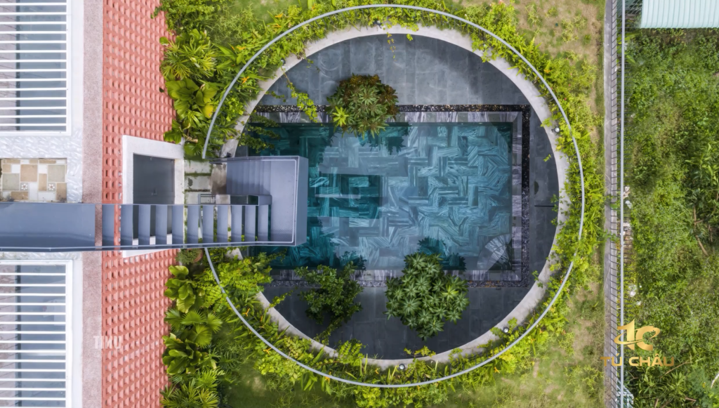 Bể bơi phong cách Silent Retreat